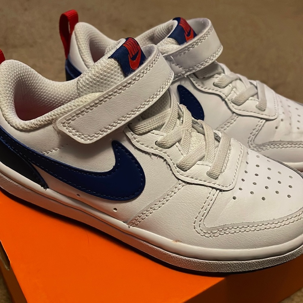 Nike boys shoe